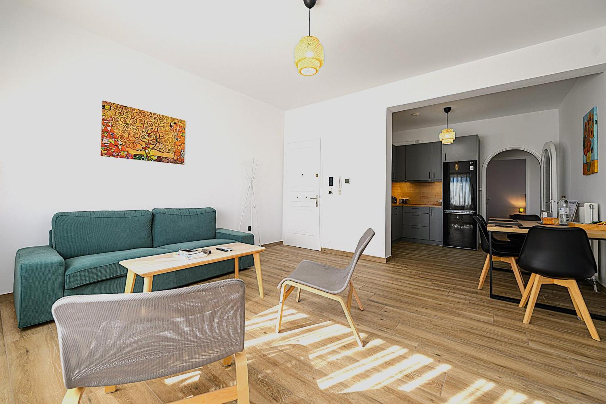 Alexander Apartments Airport Spáta Dış mekan fotoğraf