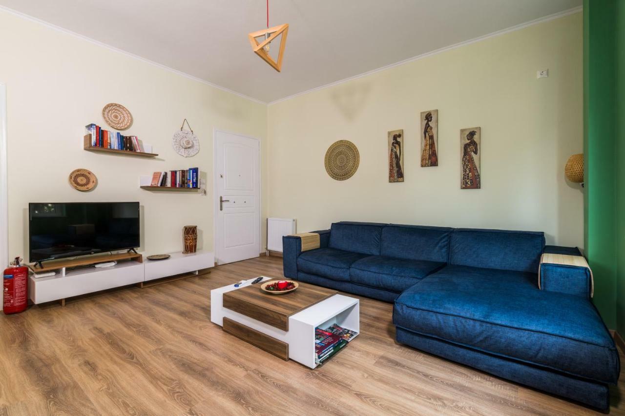 Alexander Apartments Airport Spáta Dış mekan fotoğraf